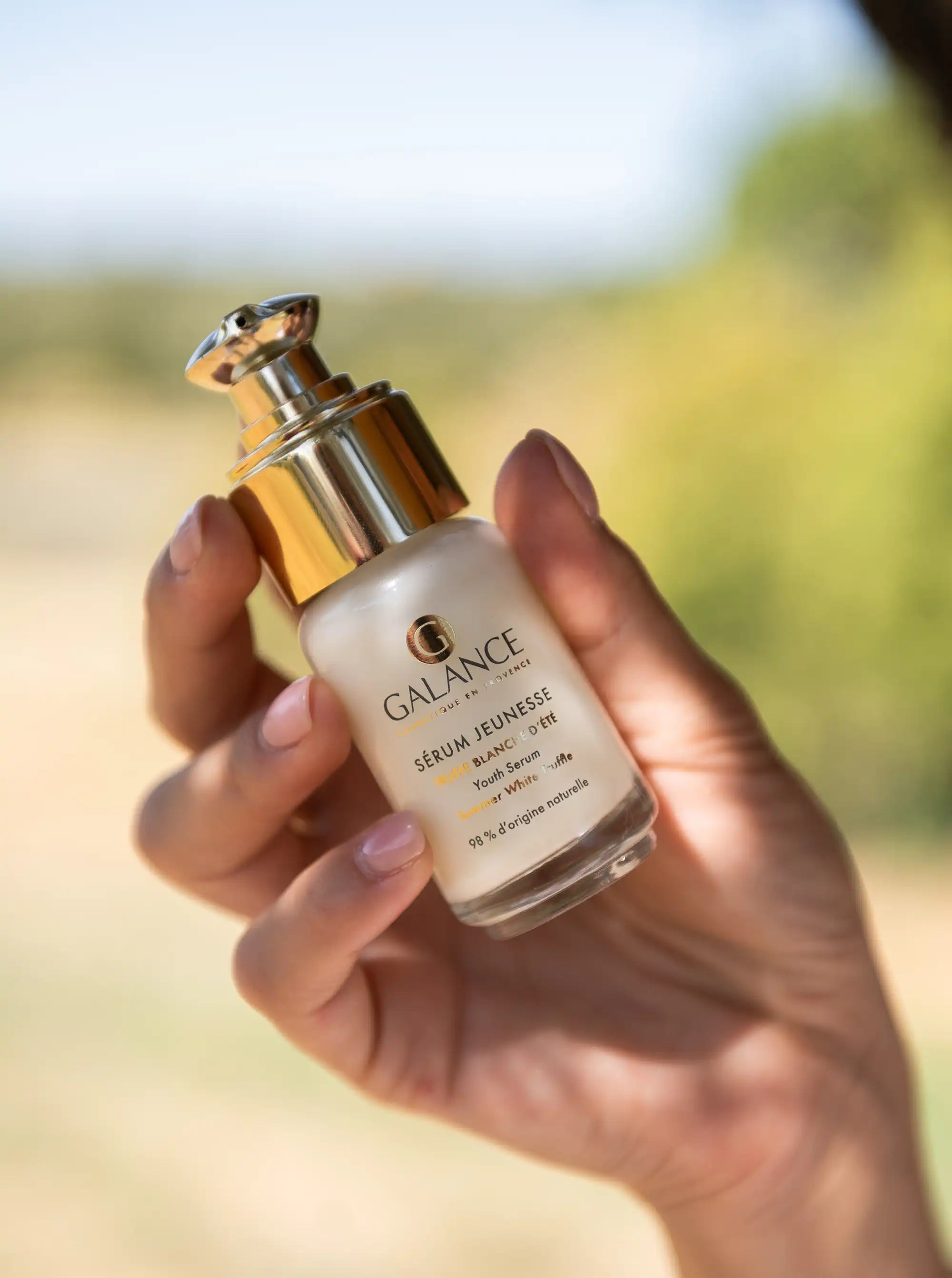 Sérum jeunesse à la truffe blanche d'été